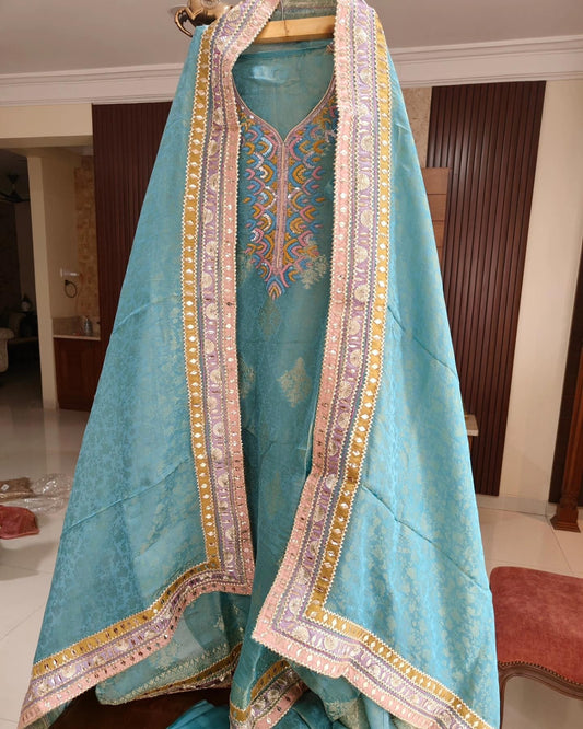 Atharva Heritage stunning Silk Kurta with Banarasi Silk Dupatta SG002