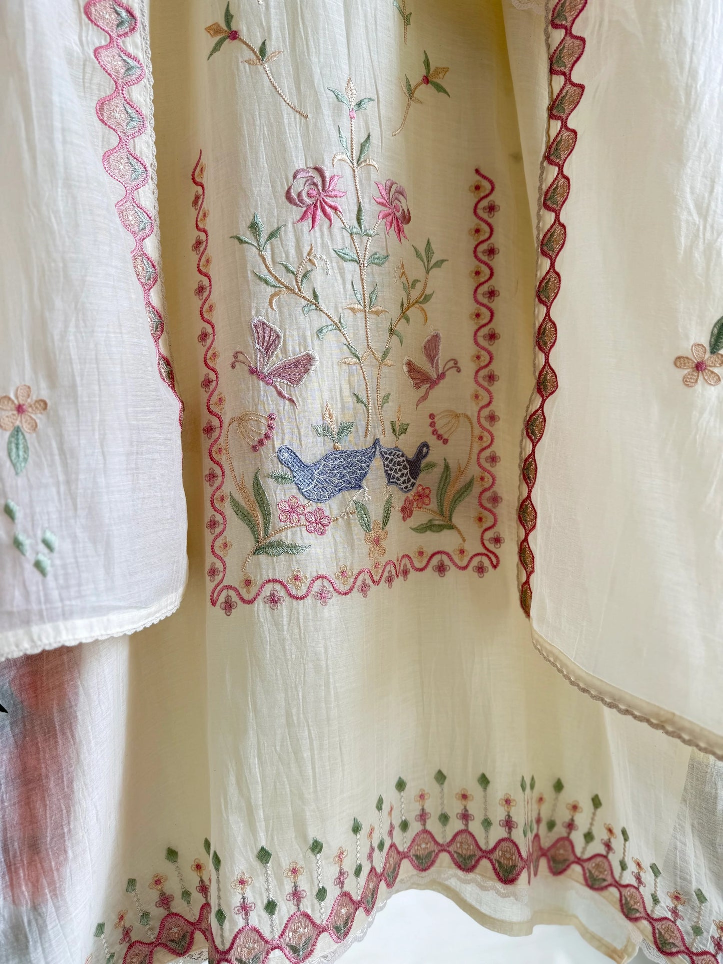 ATHARVA HERITAGE PURE CHANDER SILK KASHMIRI EMBROIDERED SUIT CH5435