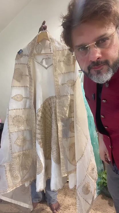 Atharva Heritage Ivory Royal Anarkali in Pure 80g Raw Silk with Handwoven Tissue Silk & Suchi Zari Embroidery AH13183101