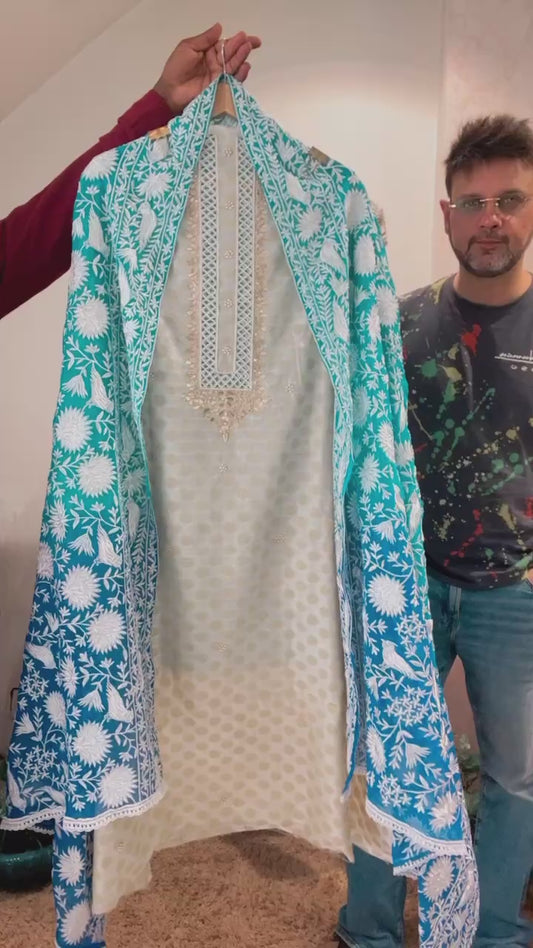 Atharva Heritage stunning Silk Kurta with ombre Georgette Parsi Dupatta SG001EF