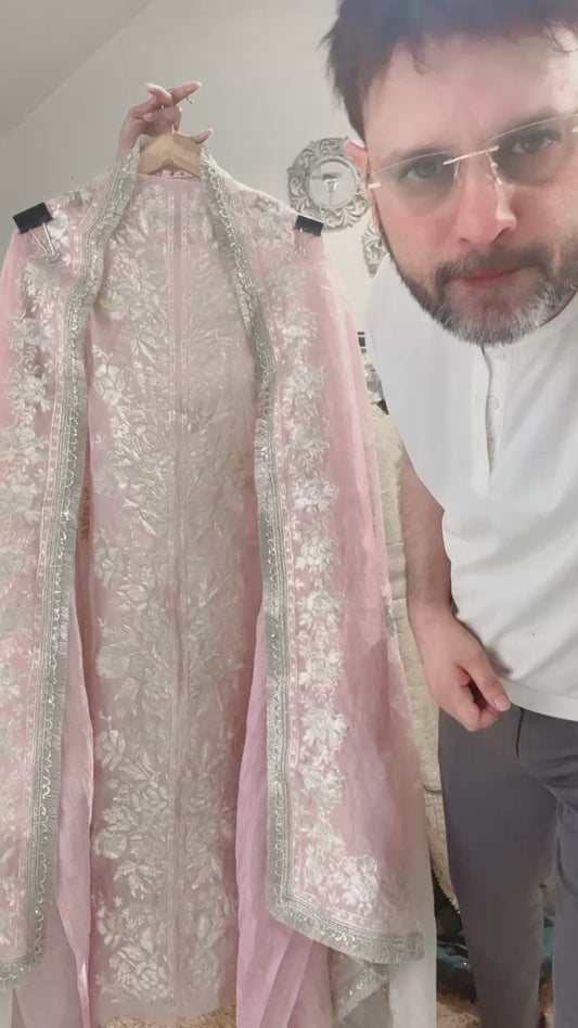 Atharva Heritage Celebrity in Powder Pink Design Pure Hand Woven 80 Grams Tissue Silk Pita Tilla Embroidery MTC0027