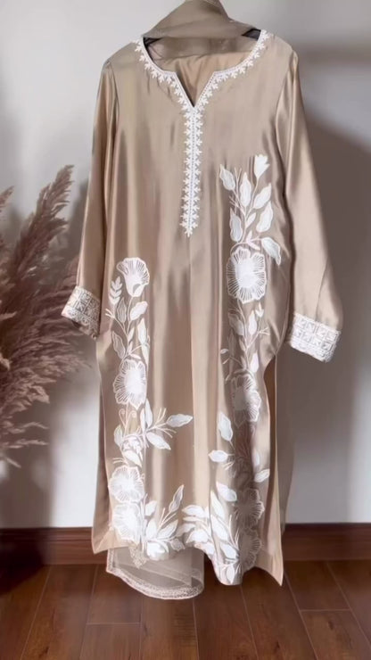 Atharva Heritage Ivory Pure Silk Pakistani Suit with Kashmiri Embroidery & Organza Block Printed Dupatta 181331409